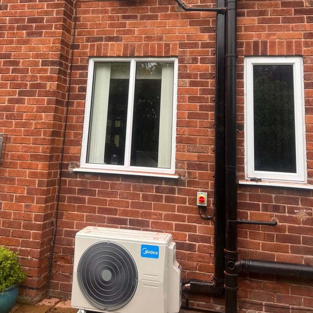 domestic-air-coniditioner-installation-manchester-01