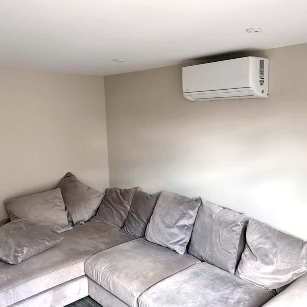 domestic-air-coniditioner-installation-manchester-13